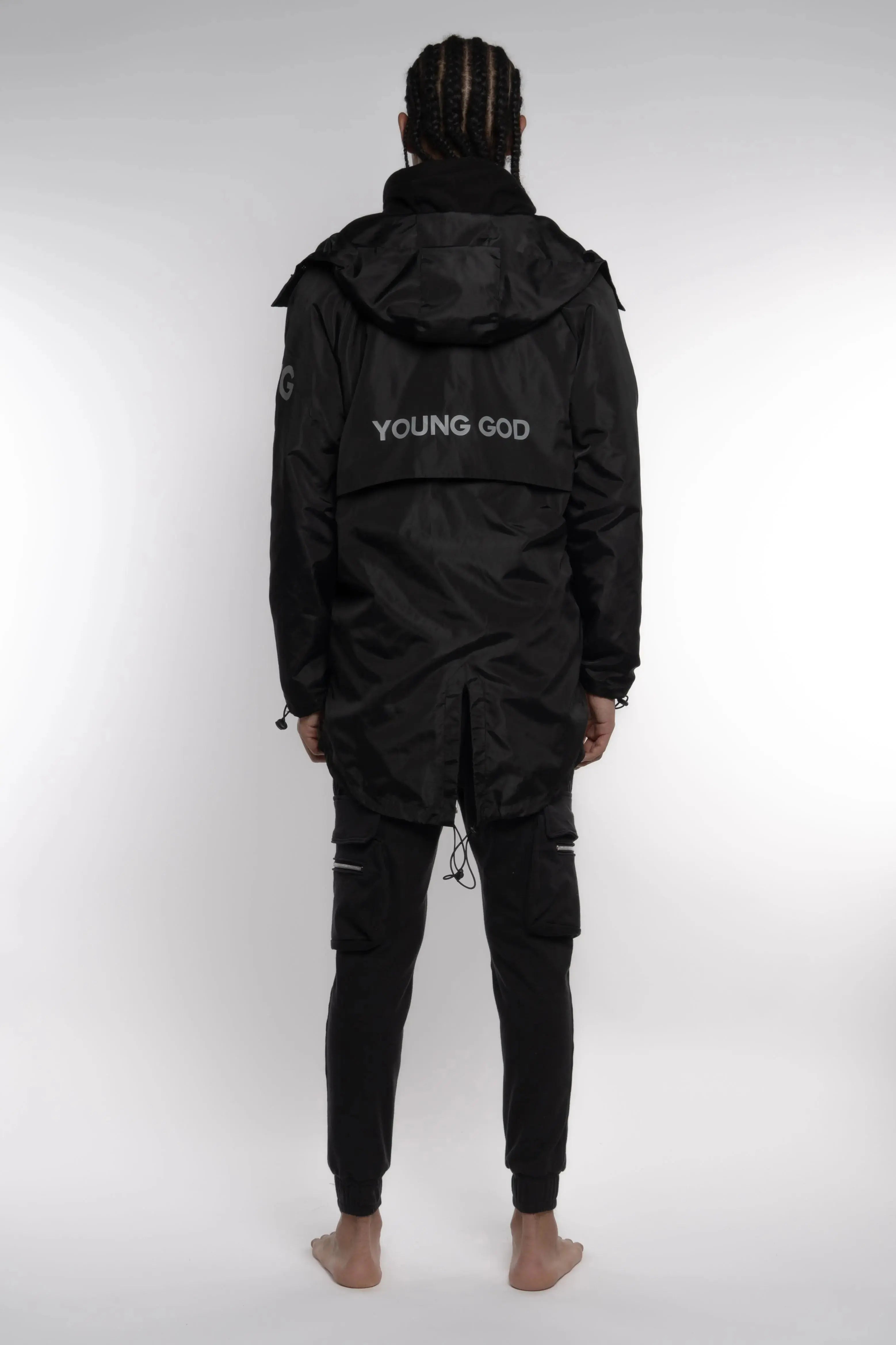 Abrigo impermeable negro con reflejante Young God Mexico